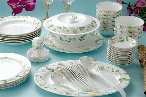 bone porzellan|Bone China vs. Porcelain: What’s the Difference, and Which。